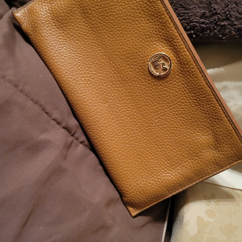 Michael Kors Tan Leather Wallet/wristlet clutch